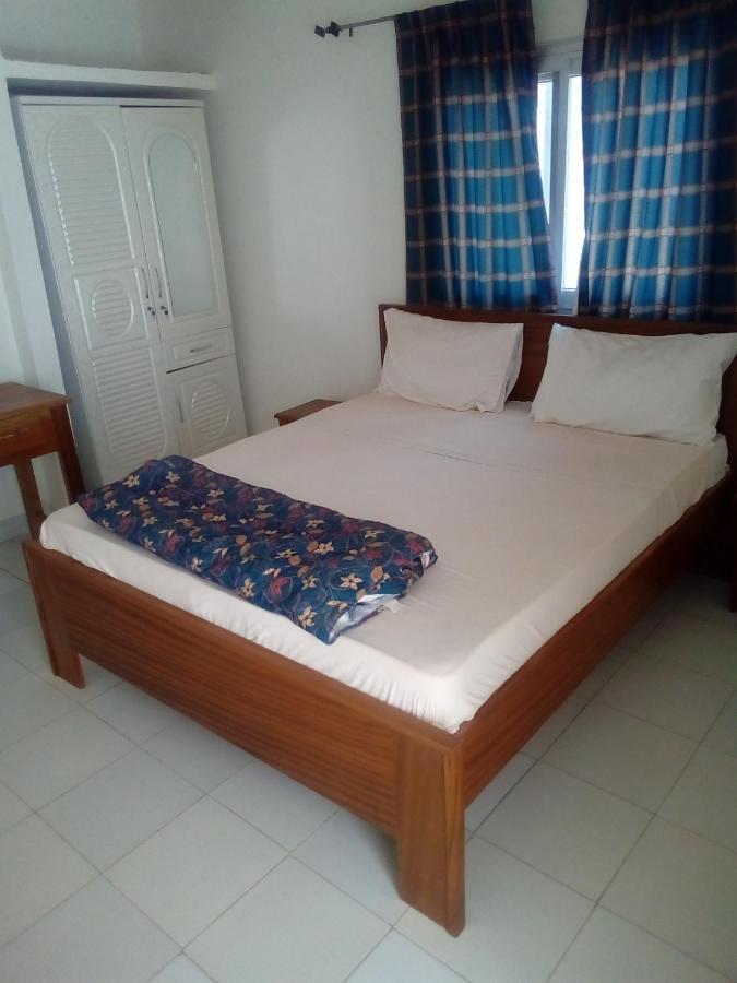 Hotel Paradialaw Dakar Exterior photo